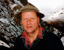 Dr. Nikolaus Oesterheld ist ein deutscher Unternehmer und Autor.