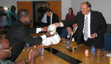 Minister Niebel will Berufsausbildung in Namibia unterstützen.
