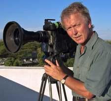 Dr. Rudolf Lammers ist ein deutscher Naturfotograf, Filmautor und Tierfilmer.