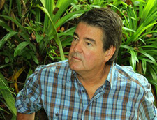 Mitch Reardon ist ein in Südafrika lebender, ehemaliger Ranger und Autor.