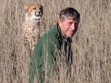 Professor Gus Mills ist ein Wildtierexperte und Autor aus Südafrika.