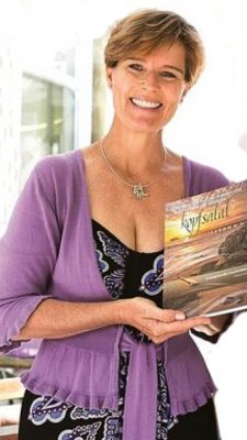 Kirsten Kraft ist eine deutschstämmige Journalistin und Autorin in Namibia.