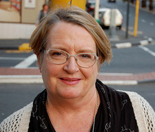 Maire Fisher ist eine südafrikanische Autorin.