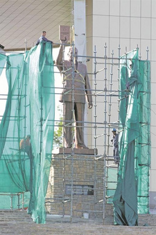 Nujoma-Statue aus Nordkorea in Windhoek errichtet. Foto: Tanja Bause