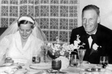 In Okahandja ging Hans von Balluseck am 08.09.1956 mit Sybille Freiin von Zitzewitz seine dritte Ehe ein.