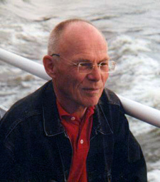 Professor (em.) Dr. Hartmut Lang ist ein deutscher Ethnologe und Autor.