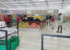 Neue Einkaufsmöglichkeit in Omaruru, Namibia: WB-Supermarkt
