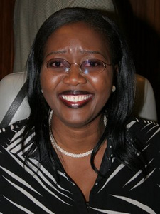 Namibias Premierministerin Saara Kuugongelwa-Amadhila setzt rassistische Wirtschaftgesetze durch. Foto: AZ Archiv