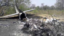 Acht Tote bei Flugzeugabsturz in Botswana. Das ausgebrannte Wrack der Cessna 208B Grand Caravan.