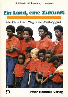 Ein Land, eine Zukunft. Namibias Weg in die Unabhängigkeit, von Nangolo Mbumba, Helgard Patemann und Uazuvara Ewald Katjivena. eter Hammer Verlag. Wuppertal, 1988. ISBN 3872943472 / ISBN 3-87294-347-2