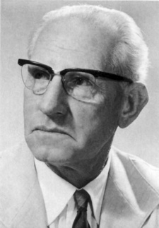 Heinrich Johann Wilhelm ("Willy") Giess (1910-2000) war ein deutscher Farmer, Botaniker und erster Kurator des heutigen Nationalherbariums Namibias.