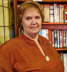 Die Südafrikanerin Pam McFadden ist eine Expertin für südafrikanische Militärgeschichte, Kuratorin am Talana Museum Dundee und Fachautorin. Foto: © www.anotherbaddayinzululand.co.za