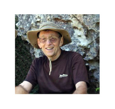 Hugh Clarke ist ein südafrikanischer Naturfreund, Wanderer und Autor.