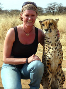Barbara Imgrund ist eine deutsche Lektorin, Übersetzerin und Autorin mit Namibia-Erfahrung.