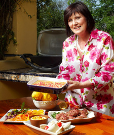 Hilary Biller ist eine südafrikanische Lebensmittel-Journalistin und Kochbuchautorin.