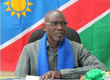 Warum Oppositionsparteien in Namibia scheitern, gezeigt am Beispiel des des RDP-Präsidenten, Jeremia Nambinga (Foto).