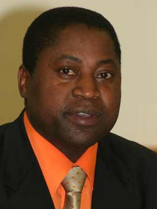 Dr. Abraham Iyambo, Bildungsminister von Namibia, ist am 02.02.2013 in London verstorben.
