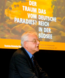 Prof. Dr. Horst Gründer ist ein deutscher Historiker.