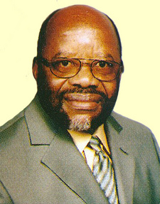 Der Namibier Abed Shiimi yaShiimi ist vereidigter Dolmetscher und Biograph von Dr. Frans Aupa Indongo.