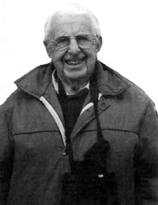 Professor Dr. John Hamel Elgood (1909-1998) war ein britischer Ornithologe, Hochschullehrer und Begründer der Nigerian Ornithologists' Society. Photograph: courtesy of Vic Smith & with permission of the British Ornithologists’ Union (BOU)