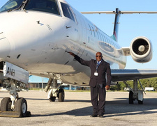 Station Controller Martin Andreas geht nach 39 Jahren im Dienst der Air Namibia in den Ruhestand.