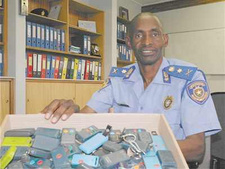 Abraham Kanime, der Chef der Windhoeker Stadtpolizei (City Police), wurde am 26.03.2018 durch den Stadtdirektor Robert Kahimise wegen "Unregelmäßigkeiten" suspendiert. Foto: Nampa