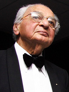 Harold Pupkewitz (1915-2012) war ein aus Litauen stammender Unternehmer in Namibia.