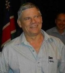 Frank Heger, ehemaliger Präsident des Berufsjagdverbandes Namibia Professional Hunting Association (NAPHA), ist tot. Er verunglückte am 07.06.2018 bei einem Verkehrsunfall bei Okahandja.