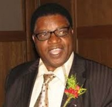Namibia: Landreform gerät zur Landverteilung nach Gutsherrenart. In der Kritik steht Namibias Minister für Landreform, Utoni Nujoma.