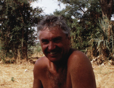 Karl Hans Röttcher ist ein in Tansania lebender Arzt, Chirurg und Jagdbuchautor.