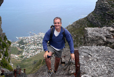 Tony Lourens ist ein südafrikanischer Sportkletterer, Verleger, Autor und Herausgeber des Klettermagazins SA Mountain.