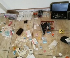 Drogen in Namibia: LSD, Ecstasy, Zauberpilze, Kokain, Steroide, Cannabis werden von Banden in den Umlauf gebracht. Foto: Nampol