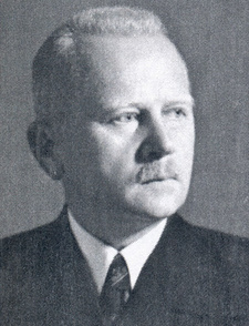 Bernhard Voigt (1878-1945) war ein in Deutsch-Südwestafrika tätiger deutscher Beamter und späterer Autor.