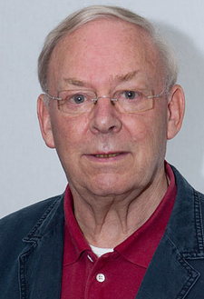 Prof. Dr. Helmut Fischer hielt 2006 die Laudatio auf die Preisträgerin des Europäischen Märchenpreises, Frau Dr. Sigrid Schmidt.
