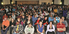 Etwa 700  Bürger aus allen Bevölkerungsgruppen haben sich am 22.08.2013 in Lüderitzbucht versammelt und sich gegen die Umbenennung ihrer Stadt ausgesprochen. © Franci Carney