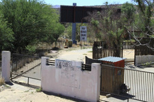 EHAFO Trust und Regierung Namibias im Streit um dieses Grundstück bei Windhoek vor Gericht.