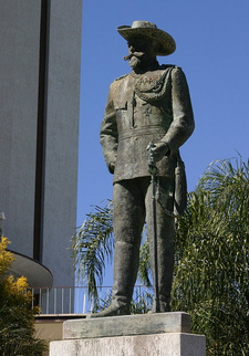 Namibia, Denkmäler und Umgangskultur. Foto: Das Curt-von-François-Denkmal in Windhoek.