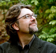 Dirk Kruse-Etzbach ist ein deutscher Geograph und Reiseführerautor.