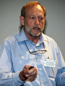 Professor Dr. Paul Harvey Skelton ist ein südafrikanischer Ichtyologe und ehemaliger Direktor des South African Institute for Aquatic Biodiversity (SAIAB).