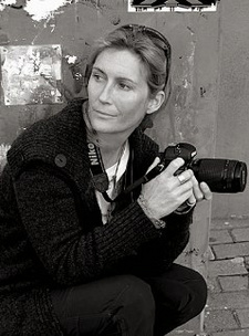 Astrid Kragolsen-Kille ist eine in Südafrika lebende Fotografin.
