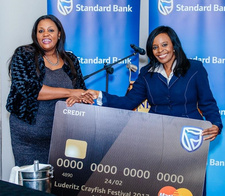 Namibia: Das Lüderitz Crayfish Festival 2017 wird durch Standard Bank mit 100.000 Namibia-Dollar gesponsert.