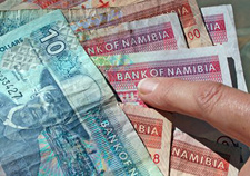 Wie geht Namibia mit Geld um?