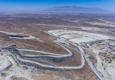 Der Wiedeinbetriebnahme der vor 28 Jahren stillgelegen Zinn-Mine Uis am Fuße des Brandberg-Massivs in Namibia soll schon Ende dieses Mai 2018 beginnen.