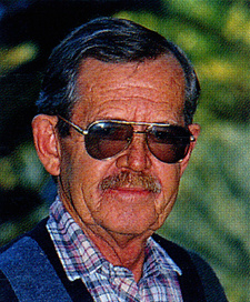 Dr. Piet van Wyk (1931-2006) war ein Biologe und Autor in Südafrika.