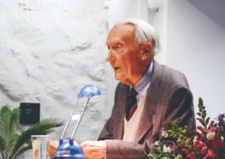 Dr. Peter Sulzer (1917-2009) war ein schweizer Germanist, Leiter der Stadtbibliothek in Winterthur und Gründer deren Africana-Sammlung.